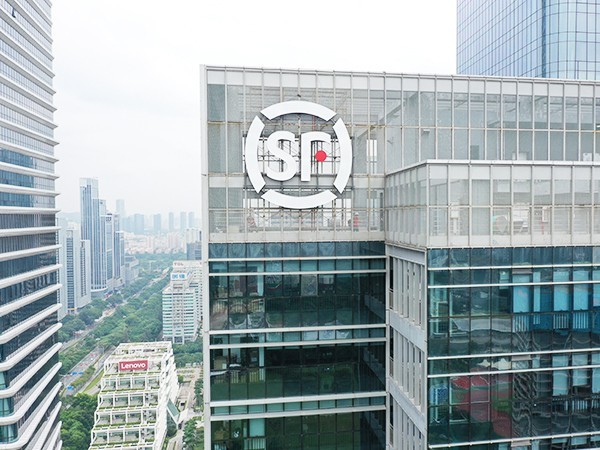 幕墻樓體發(fā)光字拆舊換新成本有多高？